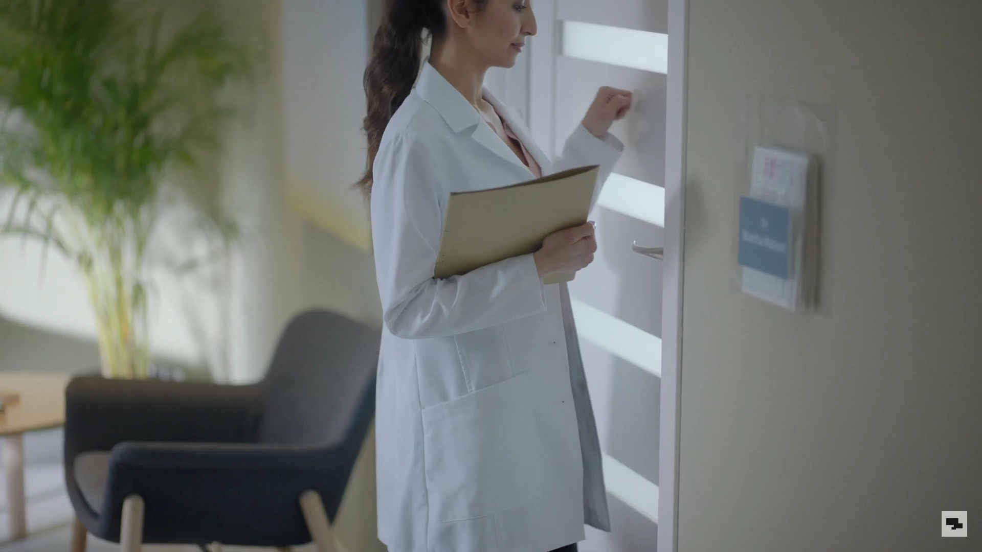 MARIANNA IN A NEW COMMERCIAL FOR