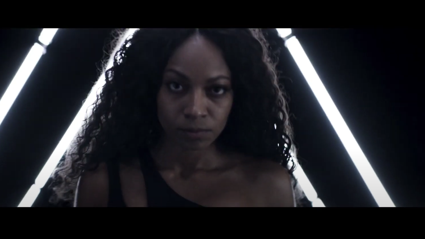 ELODI IN A NEW COMMERCIAL FOR